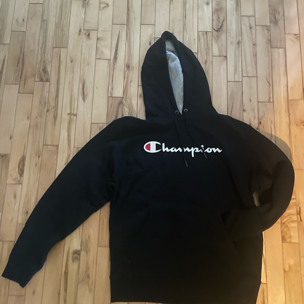 Champion Black Hoodie with Logo new with out tag